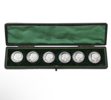 Fine Cased KATE HARRIS Art Nouveau Silver Buttons, William Hutton, B’ham 1903