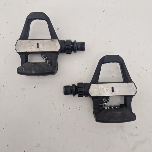 Decathlon clipless road pedals