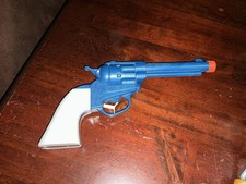 COLT WATER PISTOL TOY GUN OLD VINTAGE UNTESTED LARGE TOY GUN BRIGHT PLASTIC