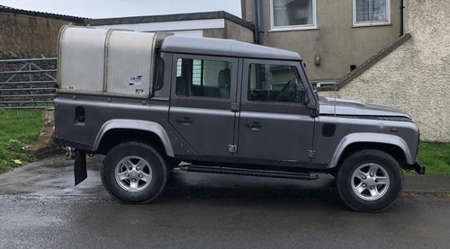 Land rover defender - rover,