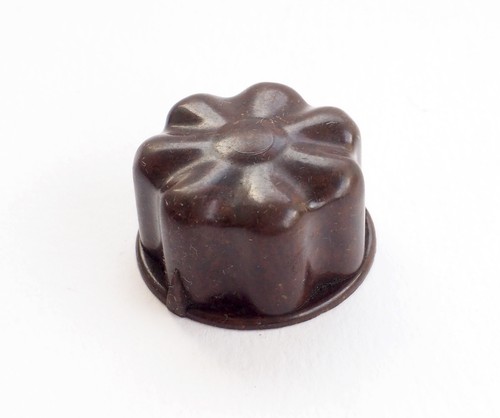 Bakelite valve radio knob - bakelite,