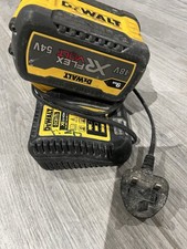 Dewalt 9Amp Flex Volt Battery and Charger Not Working for Parts