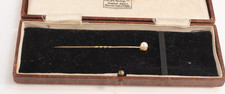 Antique/Vintage Yellow Metal and Pearl Stick Pin Tie Pin,Unisex ,Unmarked.
