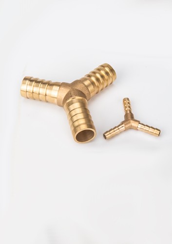 Brass tee way hose joiner - brass, 3