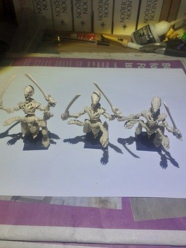 Old vintage plastic tyranid - 3,