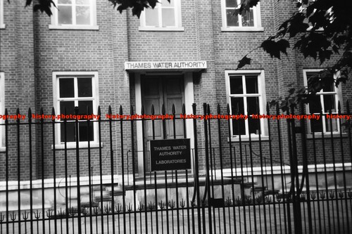 Q001038 thames water authority - q001038,