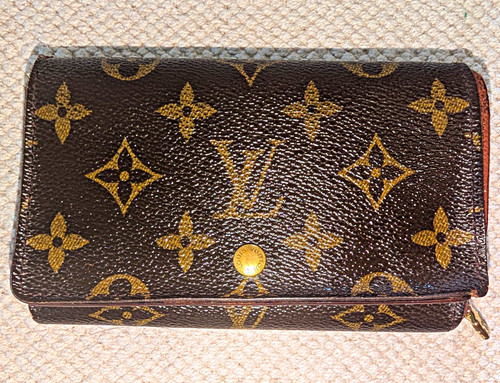 Louis vuitton monogram - louis, brown
