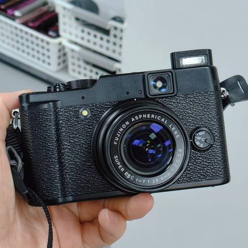 Fujifilm x10 12mp digital - fujifilm,