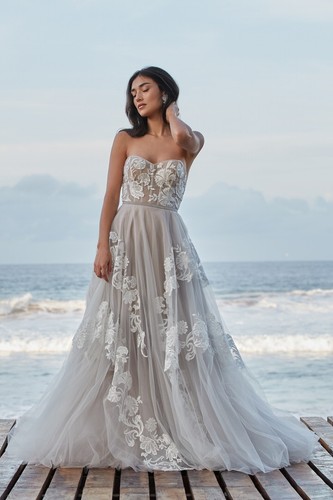 Willowby watters wedding dres - willowby,