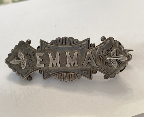 Victorian silver name brooch-