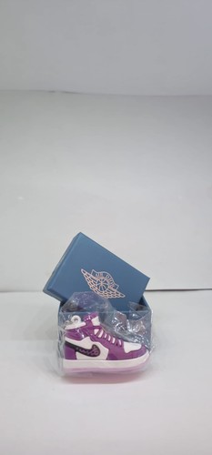 Mini sneaker keychain - sneaker,