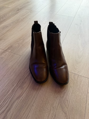 Leather chelsea boots - m,