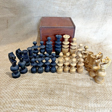 Vintage Boxwood Chess Set Complete In Mahogany Box