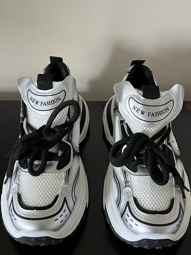 White black chunky - white,