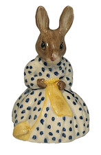 Royal Doulton Bunnykins DB 70 Susan Bunnykins 1988 Model