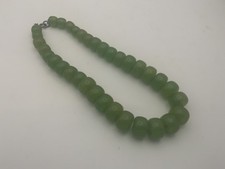 Fine Art Deco Graduated Chunky Green Bakelite Bead Necklace Weighs 77 grams