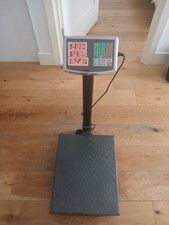 Luggage and parcel weighing - parcel,