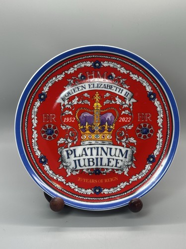 Platinum jubilee commemorative - platinum,