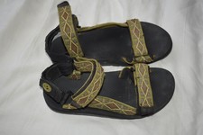 Merrell  Web Walking Sandals  size  6 hiking holiday