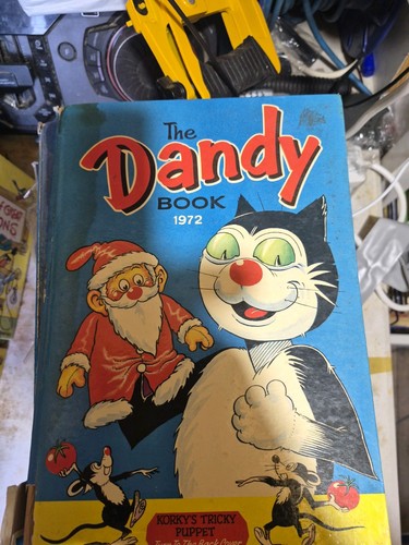 The dandy book - 1972, vintage