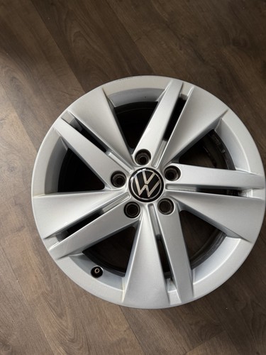 Genuine volkswagen golf - vw,