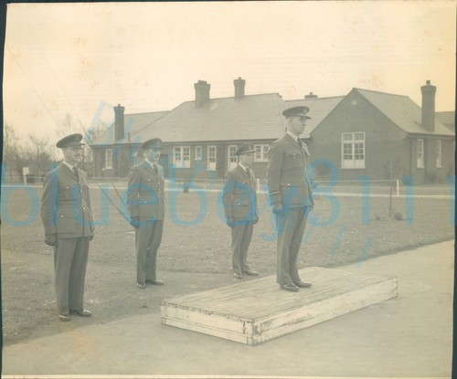 Post ww2 photo saso officers - post,
