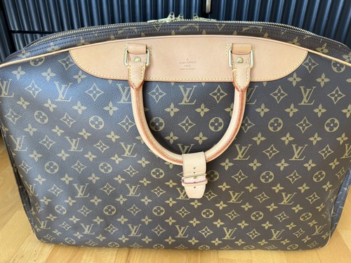 Authentic louis vuitton - 💯%,