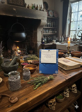 Unique Witch's Magnetic Spell