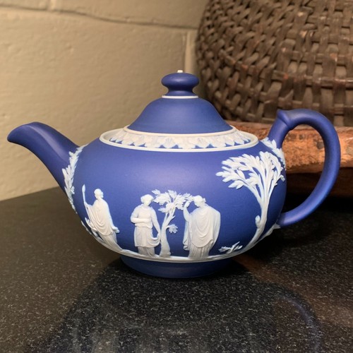 Late 1800 wedgwood - 1800's, blue