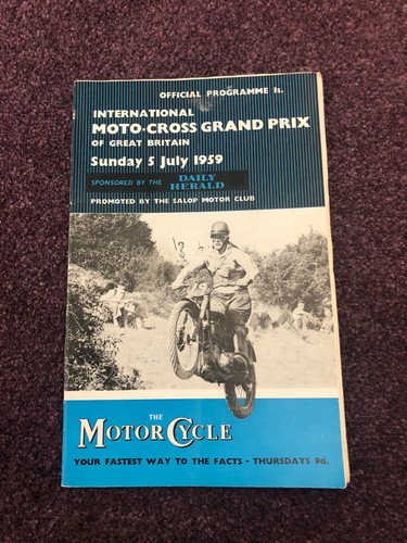 Motor cycle racing scramble