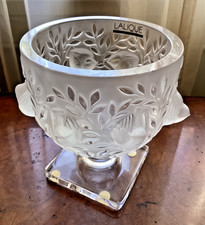 LALIQUE FRANCE Frosted Crystal