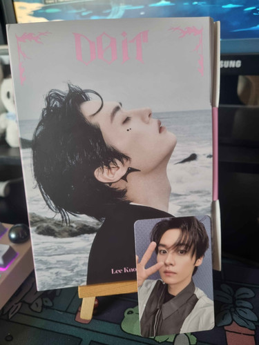Official stray kids tape - stray, it