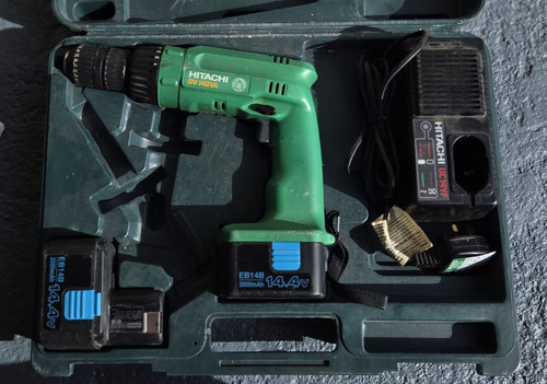 Hitachi dv14dva cordless - 14.4v,