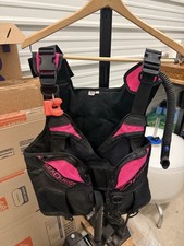 Womens SeaQuest DIVA BCD Size