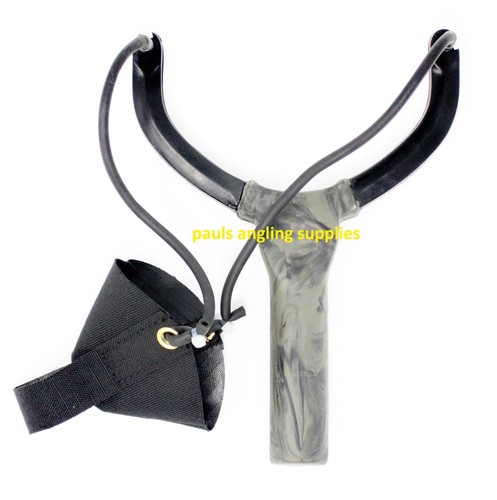 King carp fishing - king, catapult