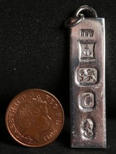 1977 SILVER JUBILEE FEATURE