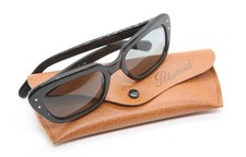 Vintage 60's Polaroid 696