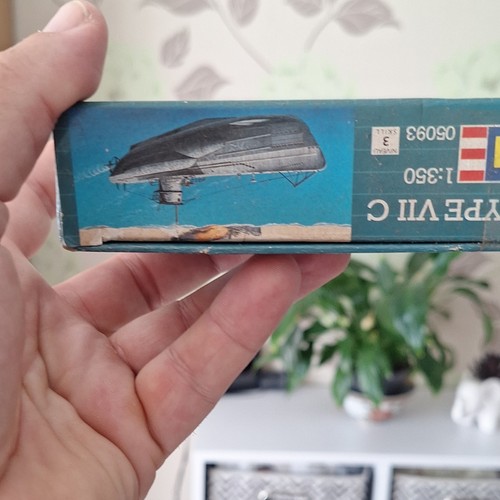 Revell 350 german boat - revell, 1:350