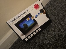 Digital Photo Frame 7-inch