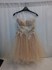 ? Chi Chi Pretty Gold Embroidered Beaded Glinda Wicked Style Dress Size 6 Nwot