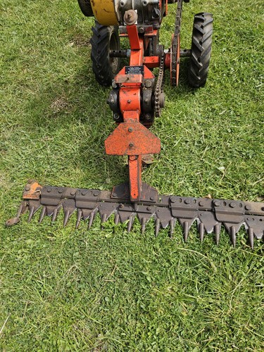 Sickle mower - sickle, (scythe)