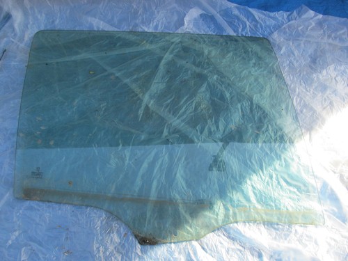 Rear window glass driver - glass,