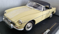 1/18 Scale MGB Roadster 1963 Primrose Corgi Diecast Model Car 45201 Boxed