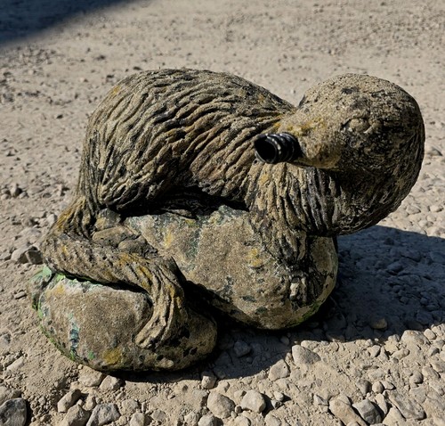 Vintage cast stone - vintage, otter