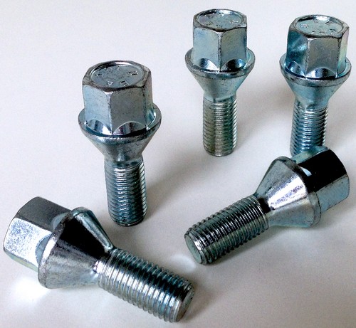 Car wheel bolts - lugs, m12
