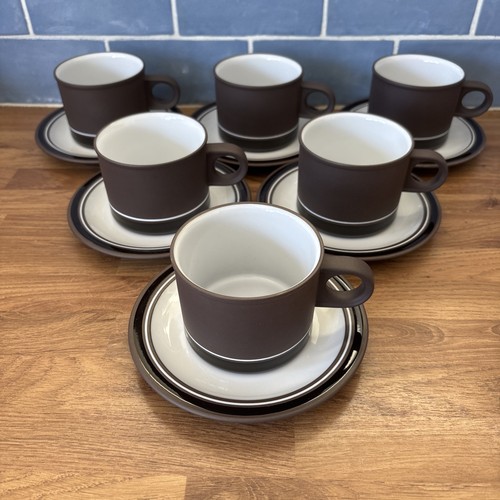 Hornsea contrast tea cups - 6x,