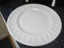 WEDGWOOD COLOSSEUM DINNER PLATES X5