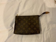 Louis Vuitton Monogram Cosmetic PM Toiletry 19 Pouch | AUTHENTIC ✅