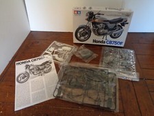 TAMIYA 14006 Honda CB750F 1:12