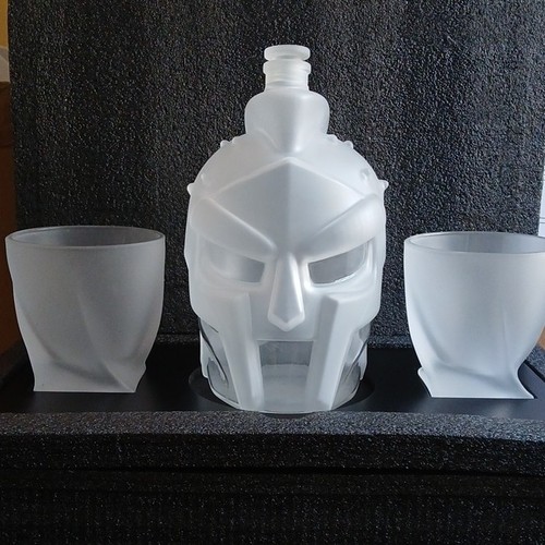 Frosted glass gladiator - glass, helmet